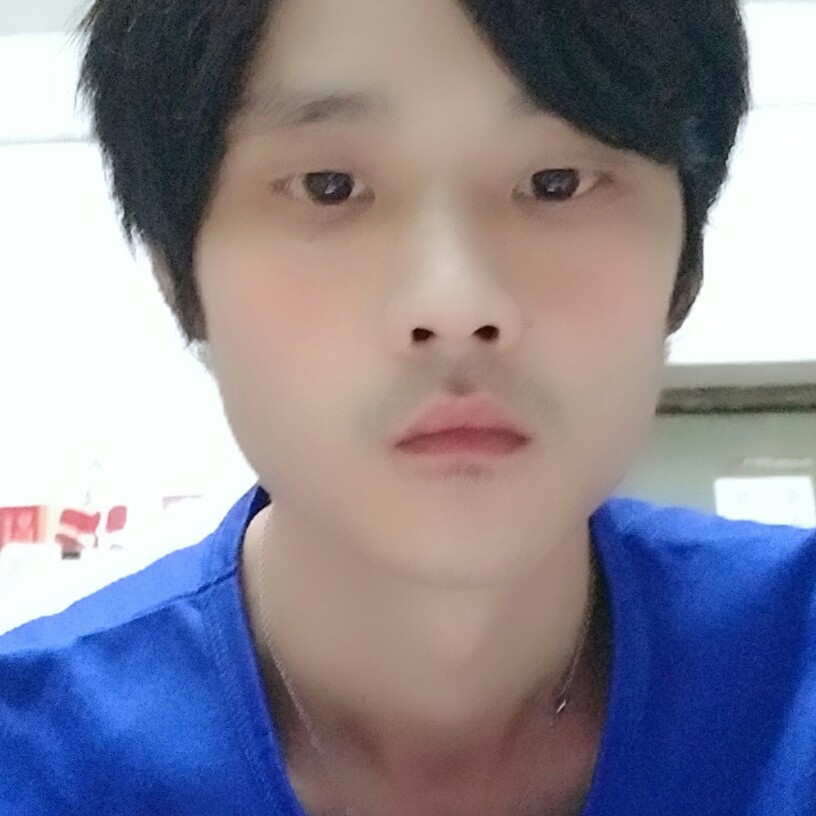 高高犀牛的照片