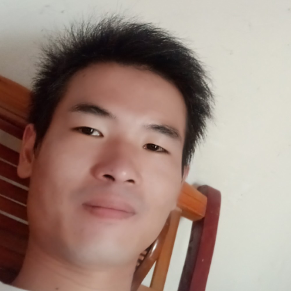 认真漫步芝麻的照片