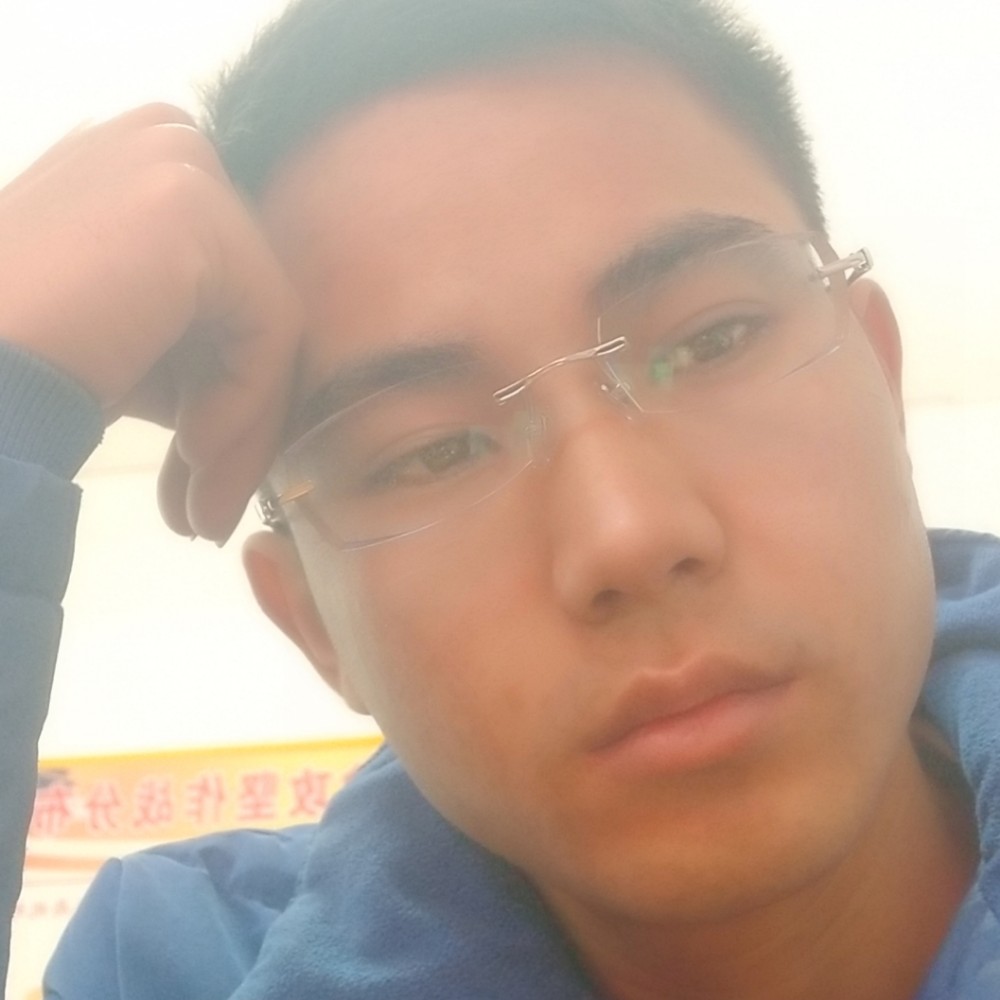 典雅演变蓝天的照片