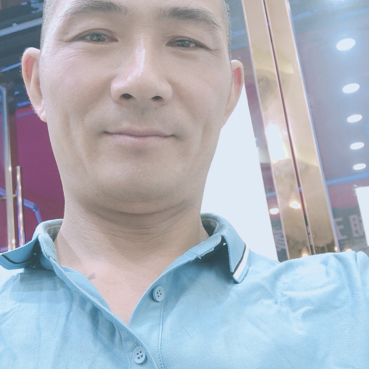 青栀向迷离的照片