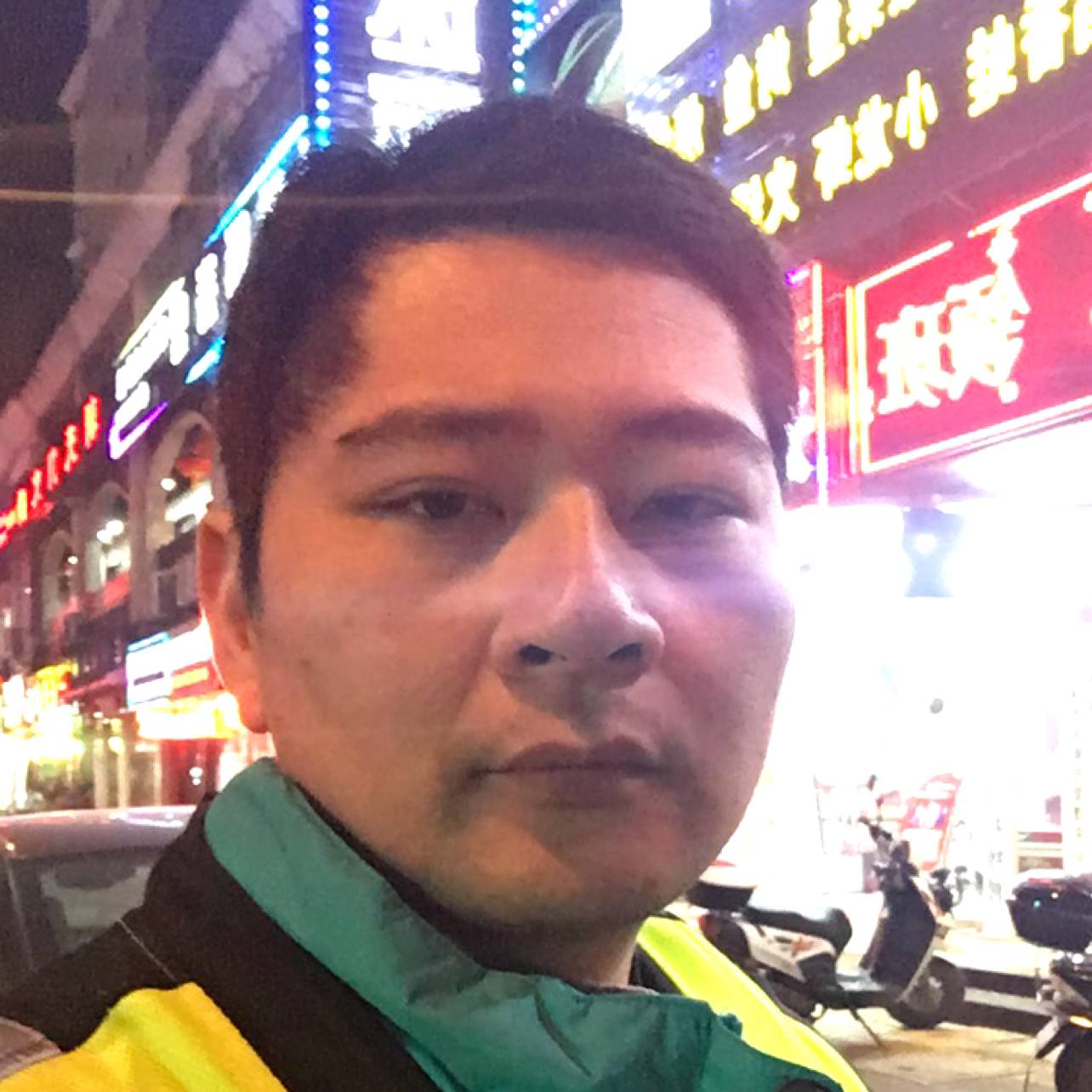 爱做梦的男人的照片