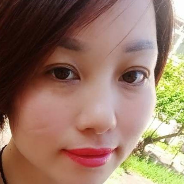 舒适笑笑靥的照片