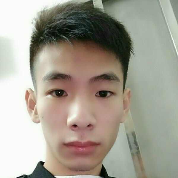萌新的微笑的照片