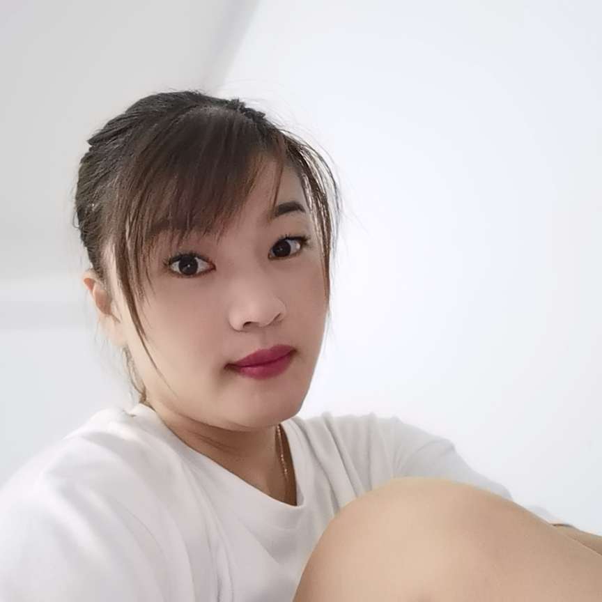 离歌方妩媚的照片