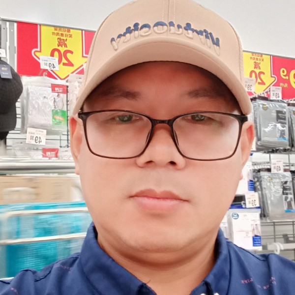心里的老男人的照片
