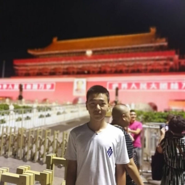 高跟鞋拿唠叨的照片