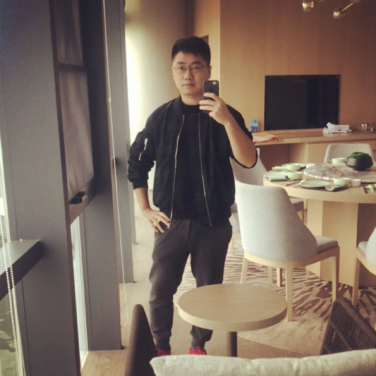 一碗面条的照片