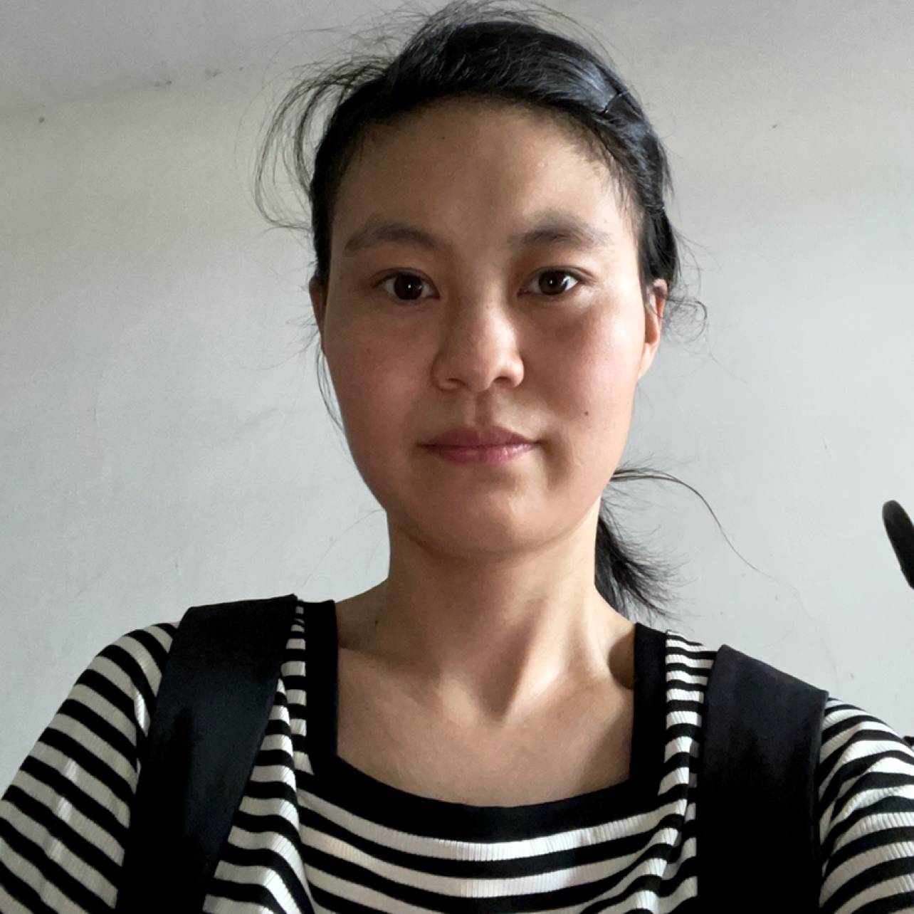 隐忍多么舒荷的照片