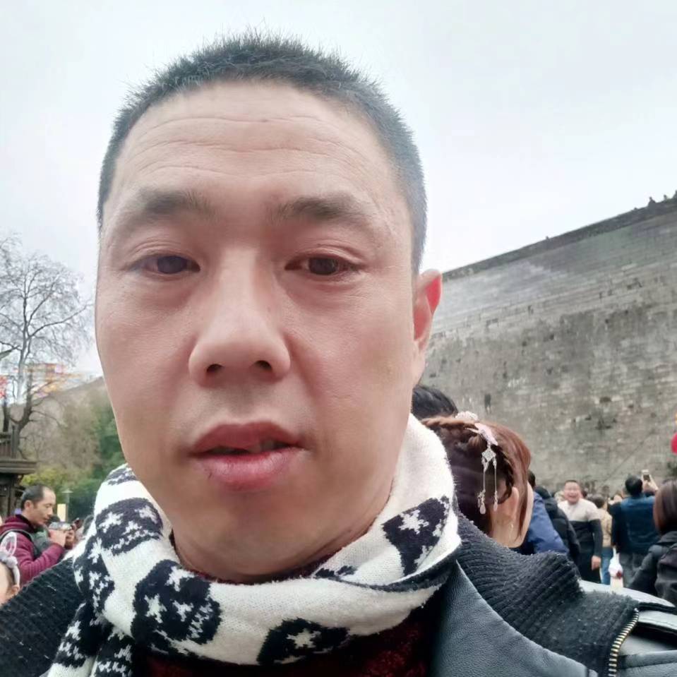 百合就亲爱的的照片