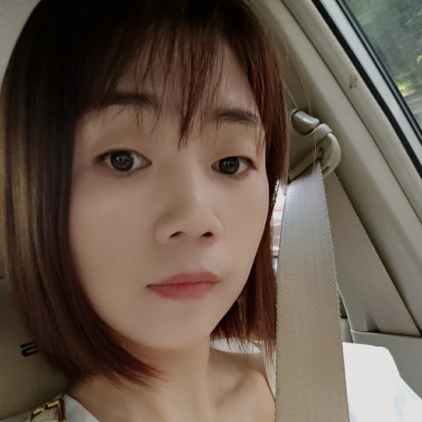 汤婷的照片