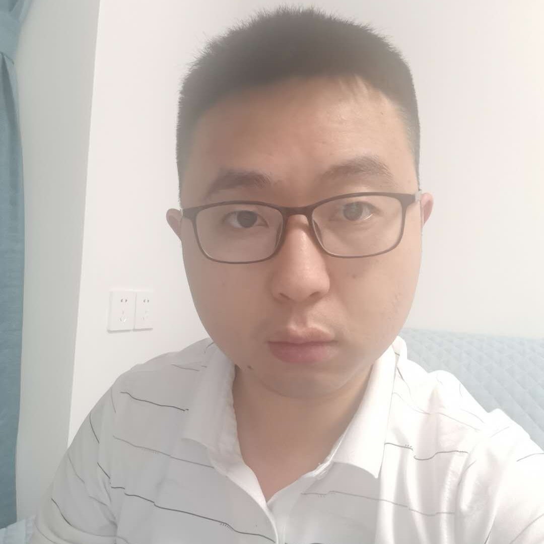 爱吃的小松鼠的照片