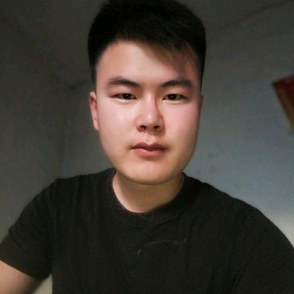 风中踢胡萝卜的照片