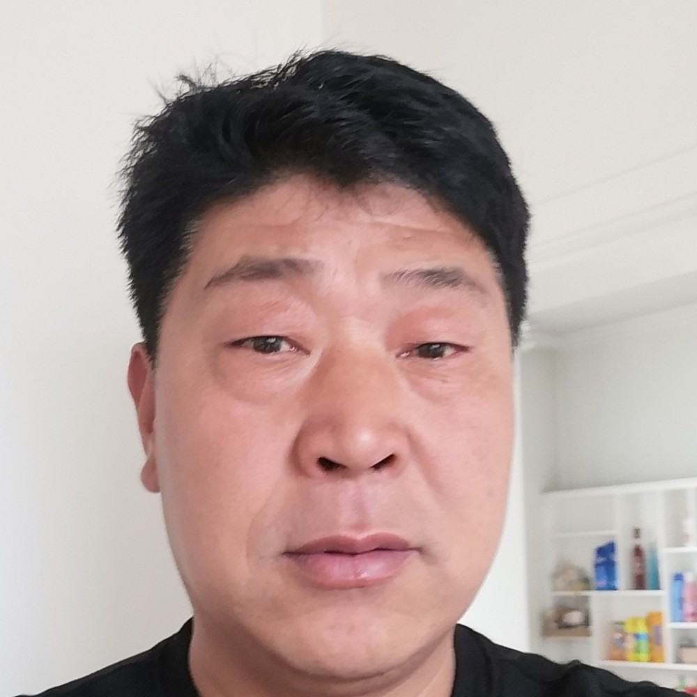 青衫停止单薄的照片