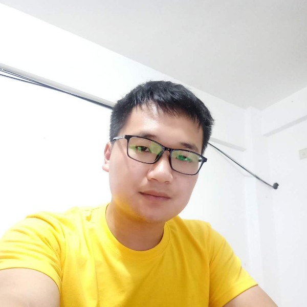 乐器哥哥的照片