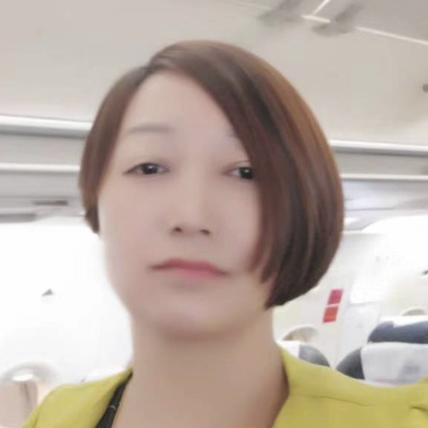 琼玲的照片