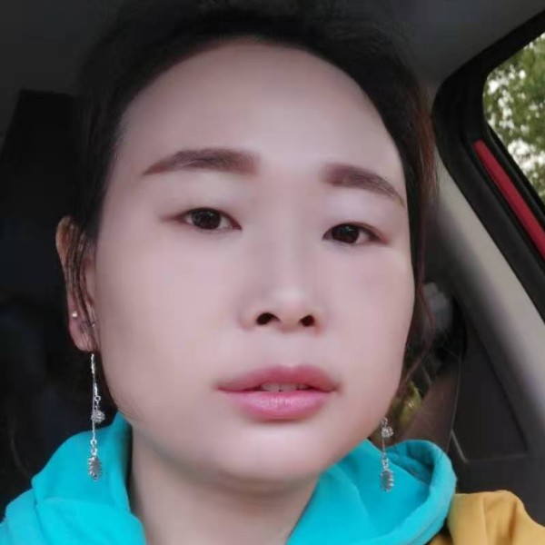 酸奶淡淡的照片
