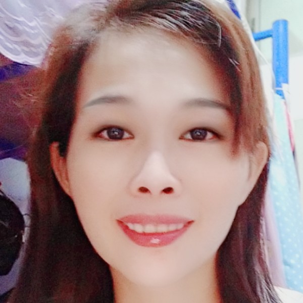 文静与橘子的照片