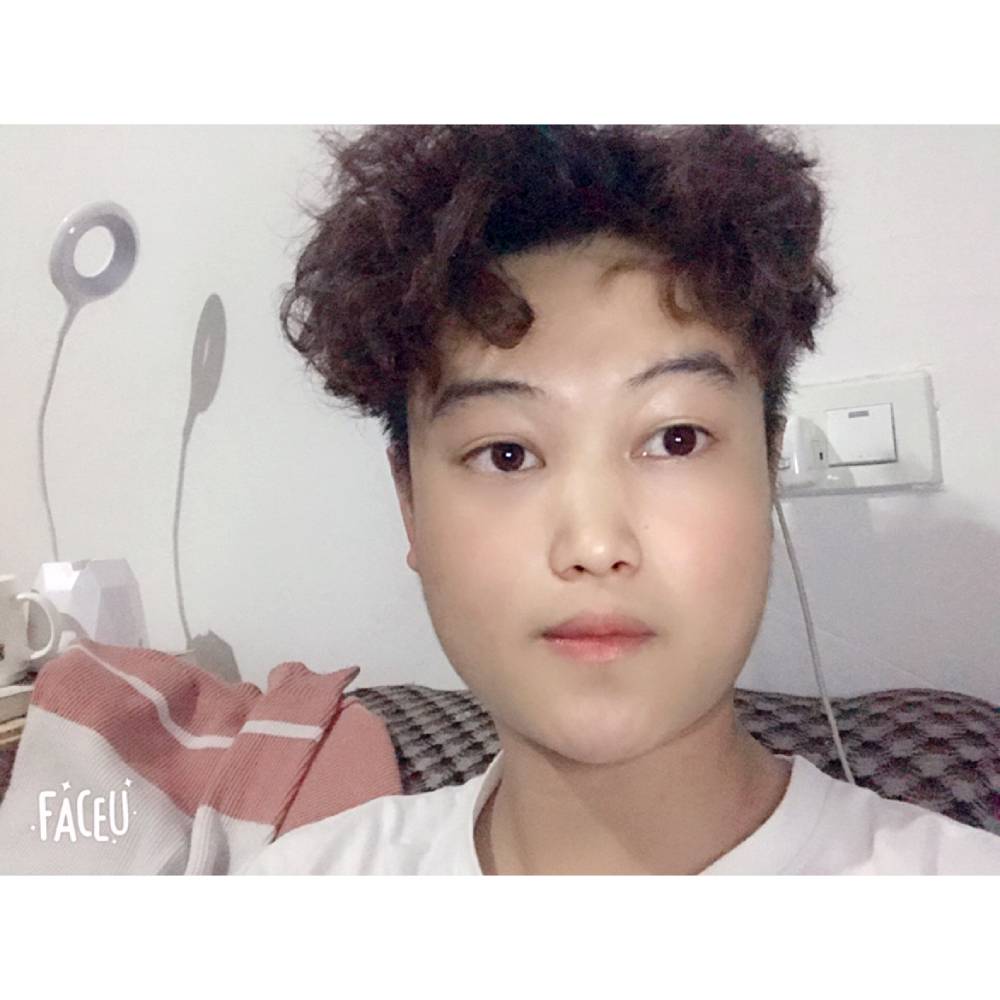 聪明迎秋月的照片
