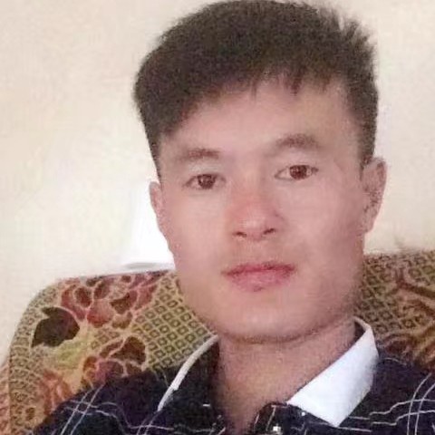 唠叨吃醋唇膏的照片