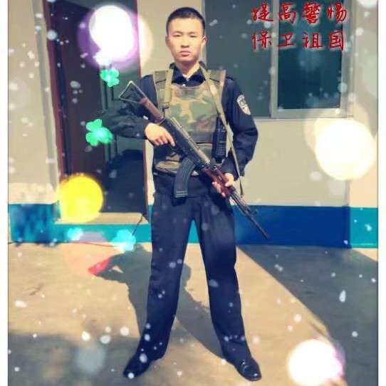 敏感苦恋大炮的照片