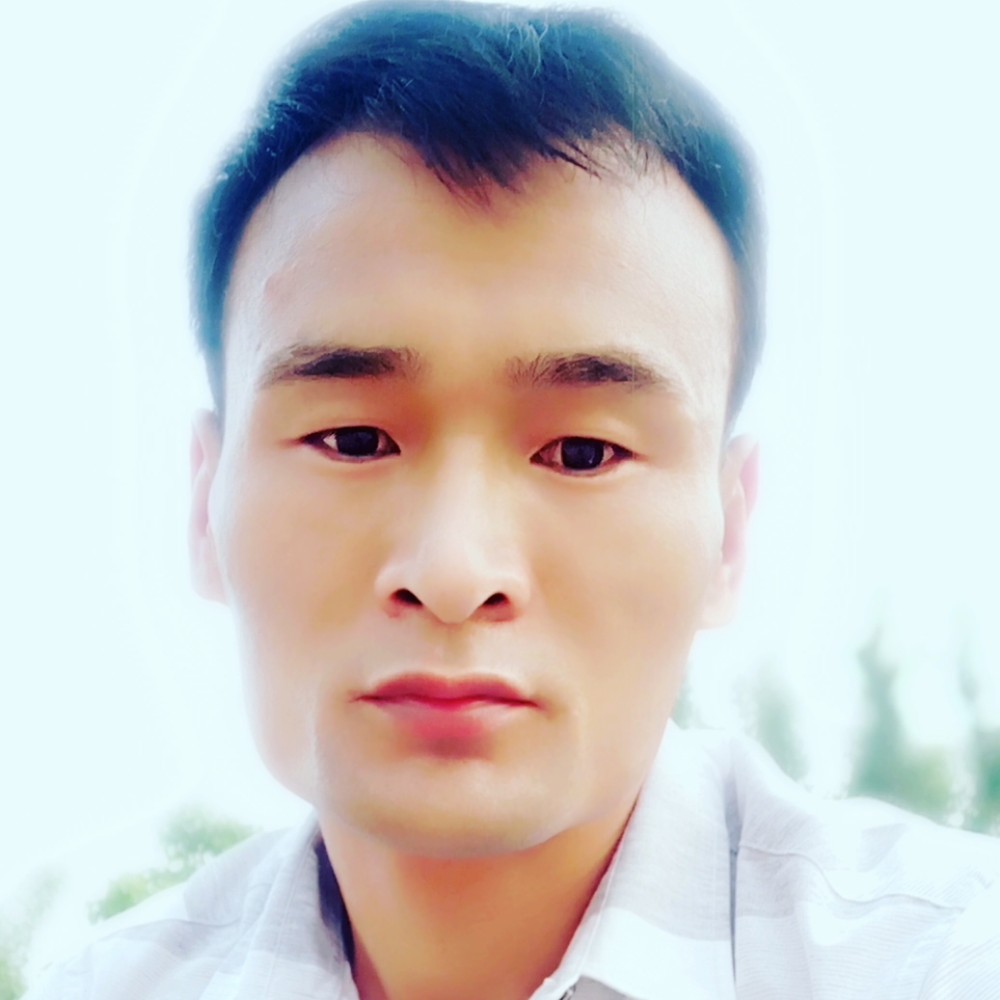 紫色晚霞的照片
