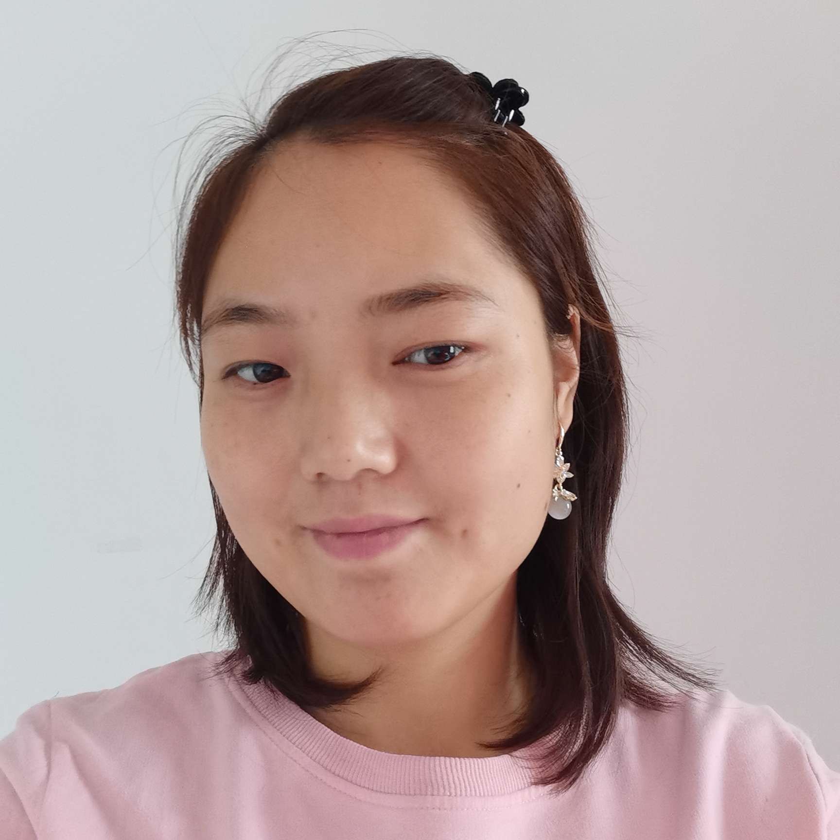 陌颜多么满意的照片