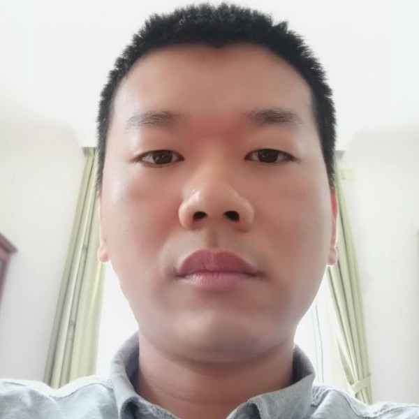 温暖巨人的照片