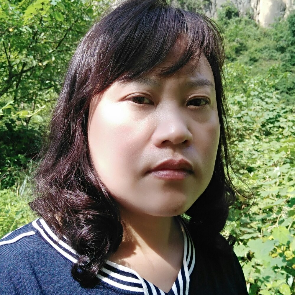 心锁碧蓝的照片