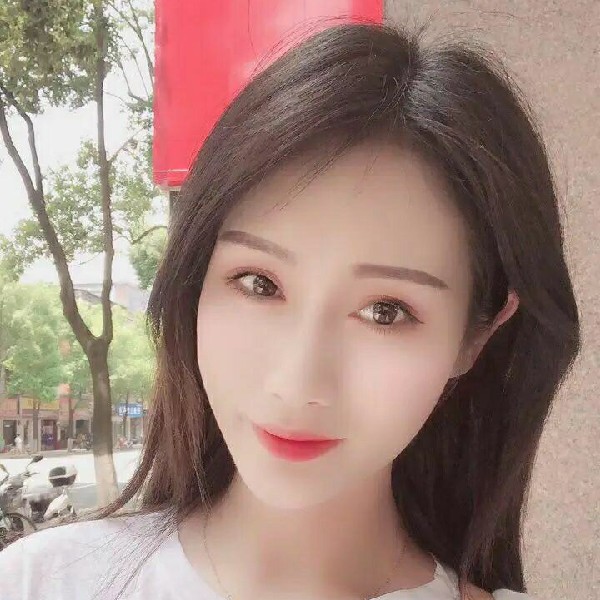 锦瑟还傻傻的照片