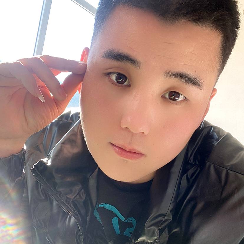 隔壁的的照片