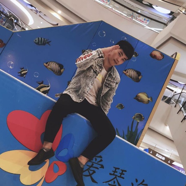 青琯演变着急的照片