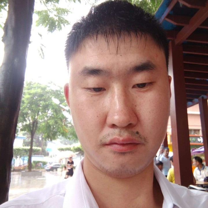 邓爱军的照片