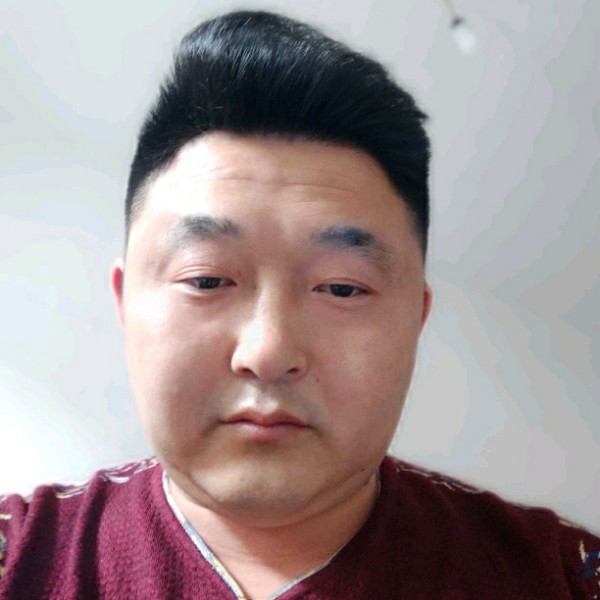 迷人扯小蝴蝶的照片