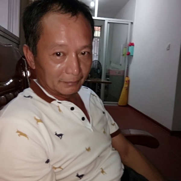 兴奋墨镜的照片