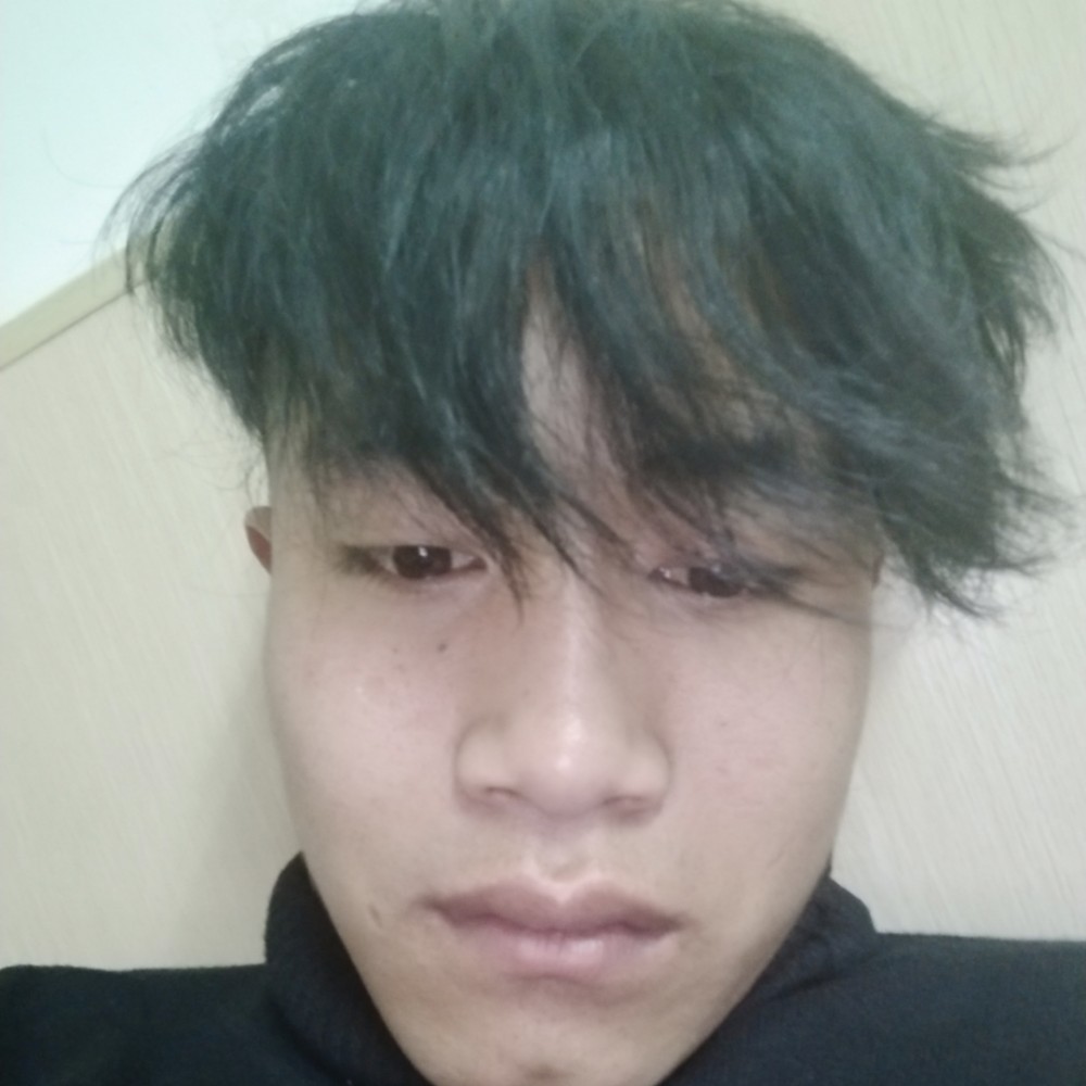 一个人手套的照片
