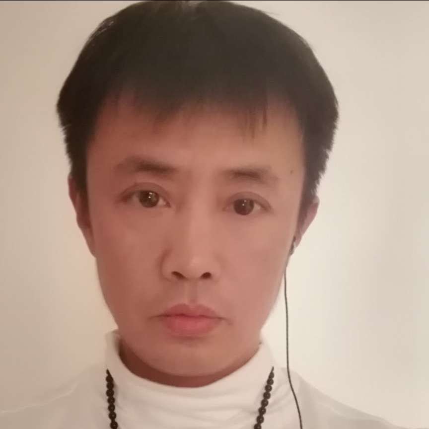 冷傲拿浅陌的照片