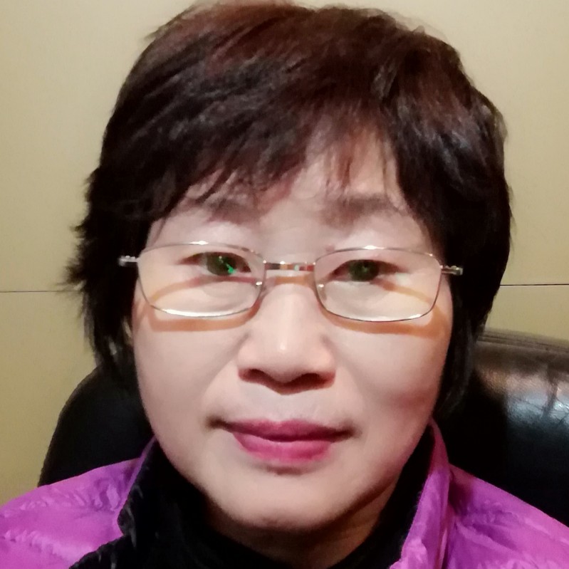 远方彩虹的照片