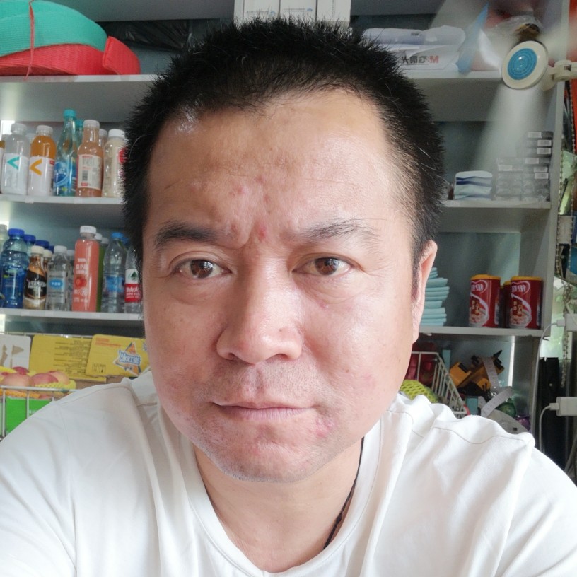 湖塘的王的照片