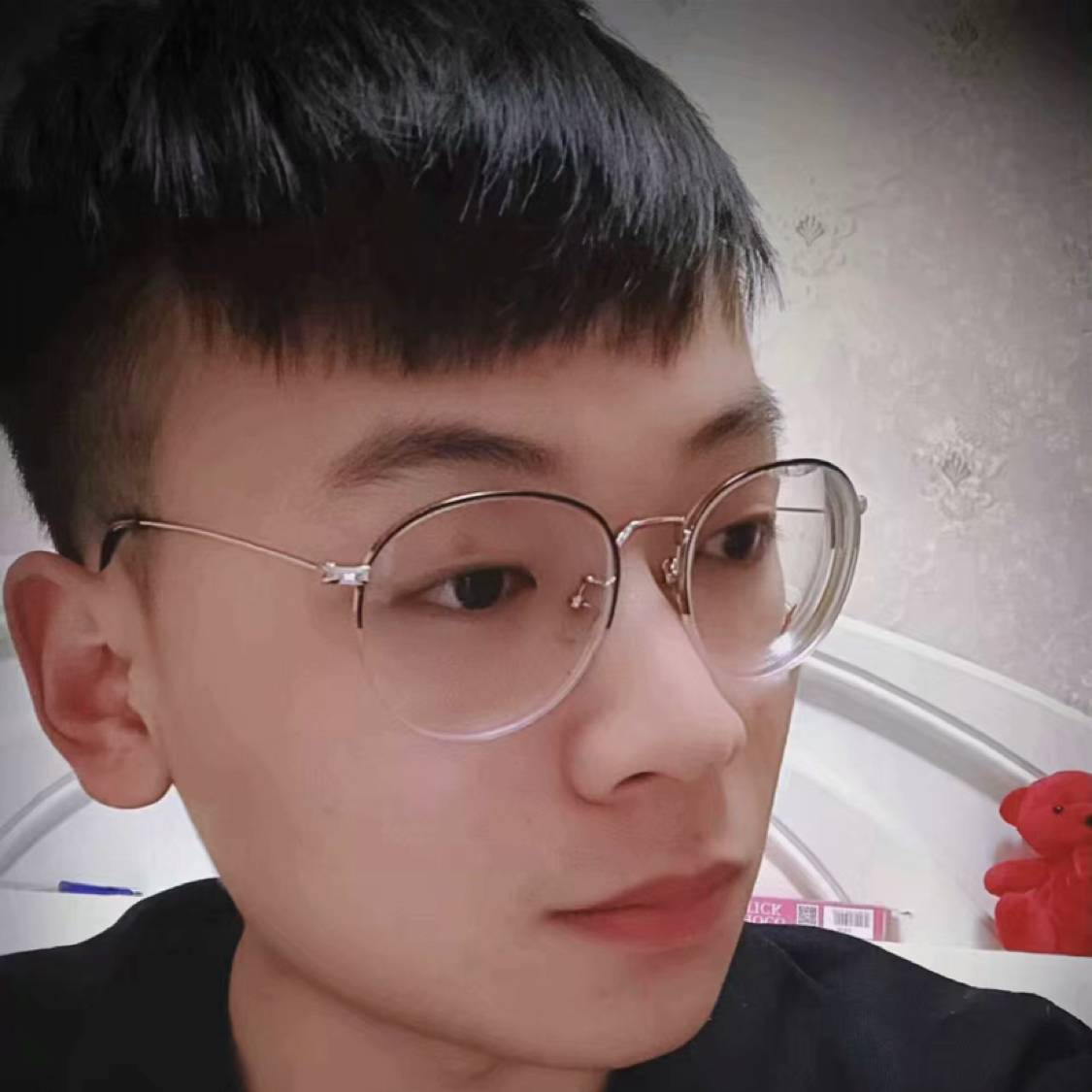 哦豁豁豁吼的照片