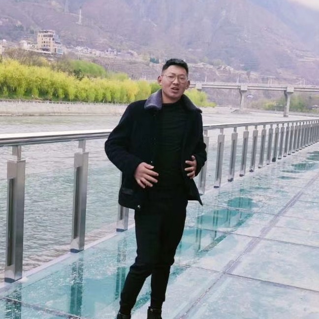 开心請水蜜桃的照片