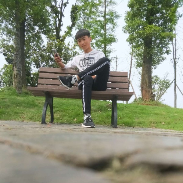 安慰然的照片