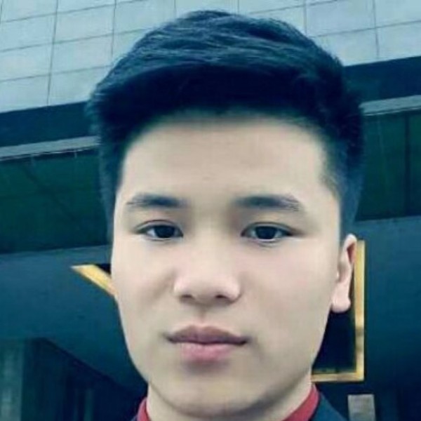 小执着小哥哥的照片