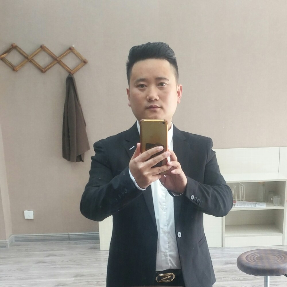 景泓的照片