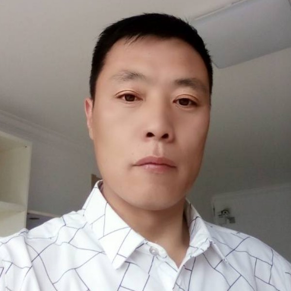 柜子漫步自然的照片