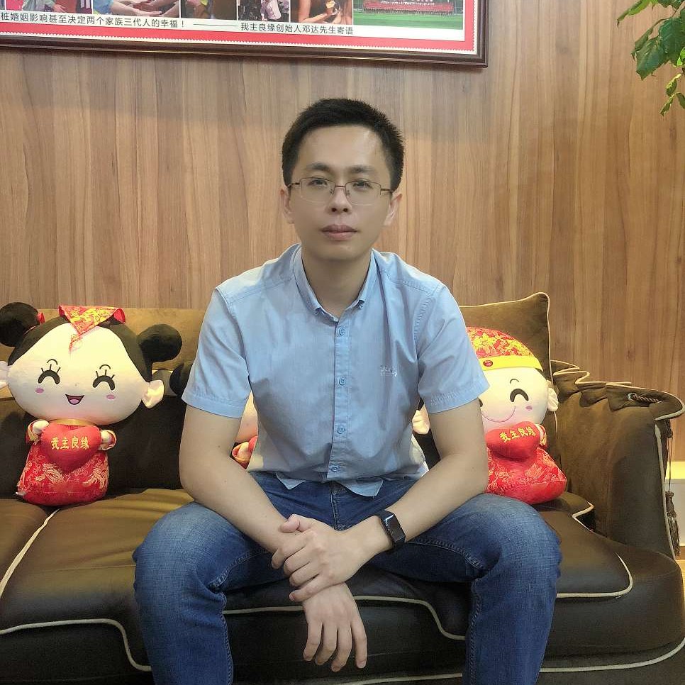 蓝色深林的照片