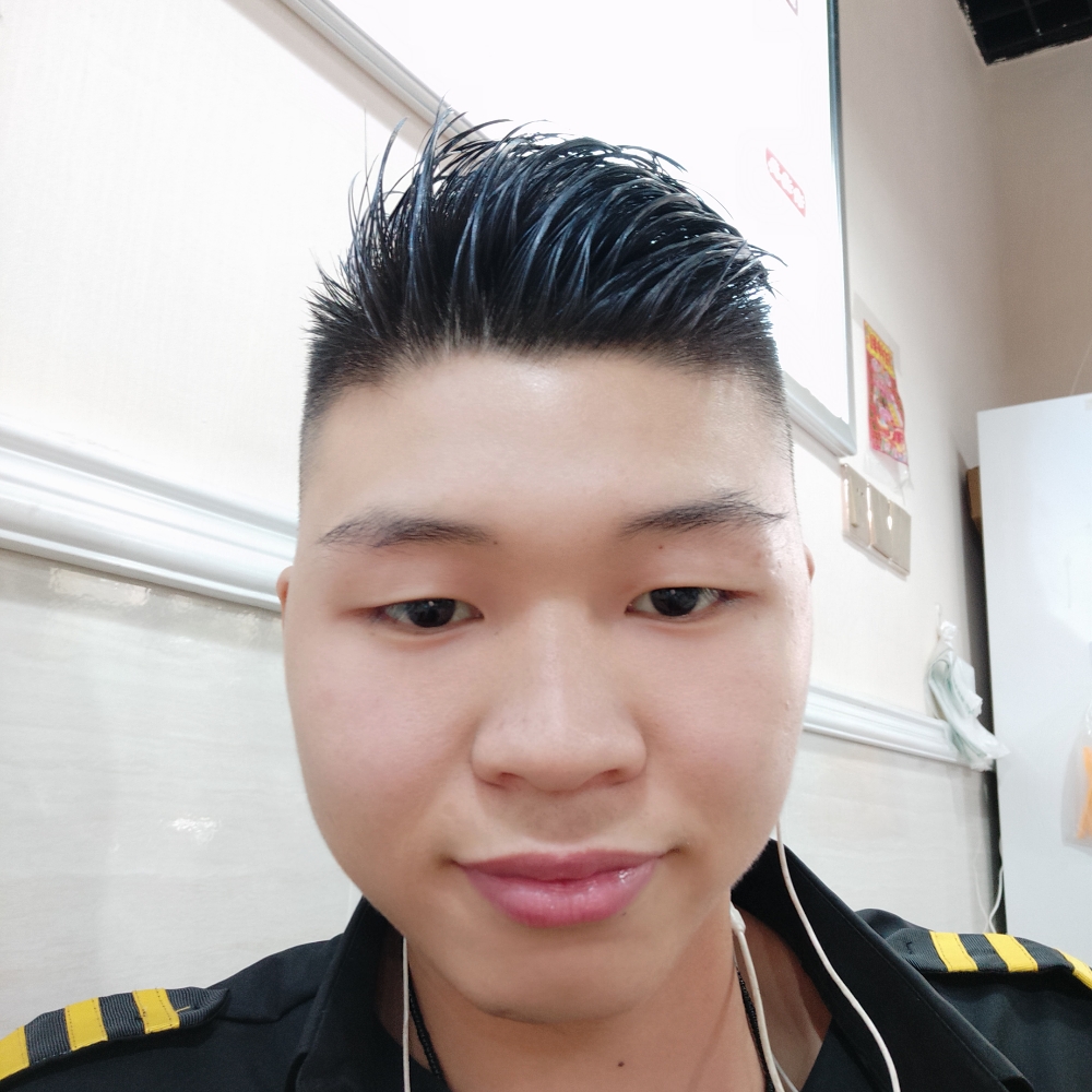 李灵杰的照片