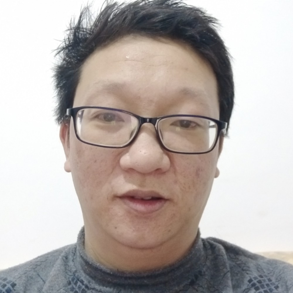 谋戈的照片