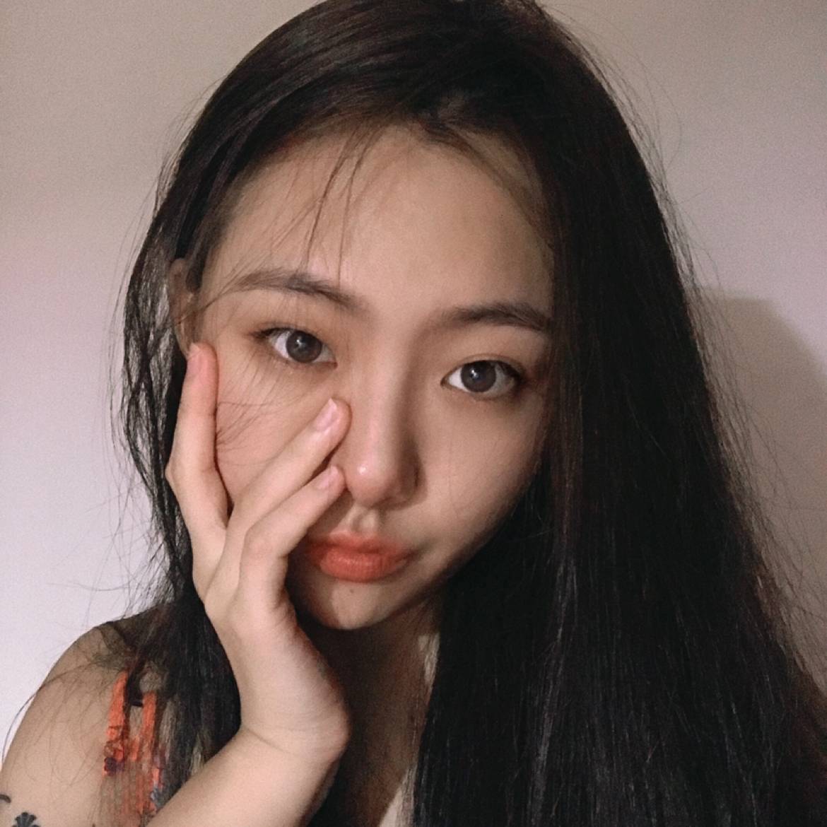 陈哈哈懵懵哒的照片