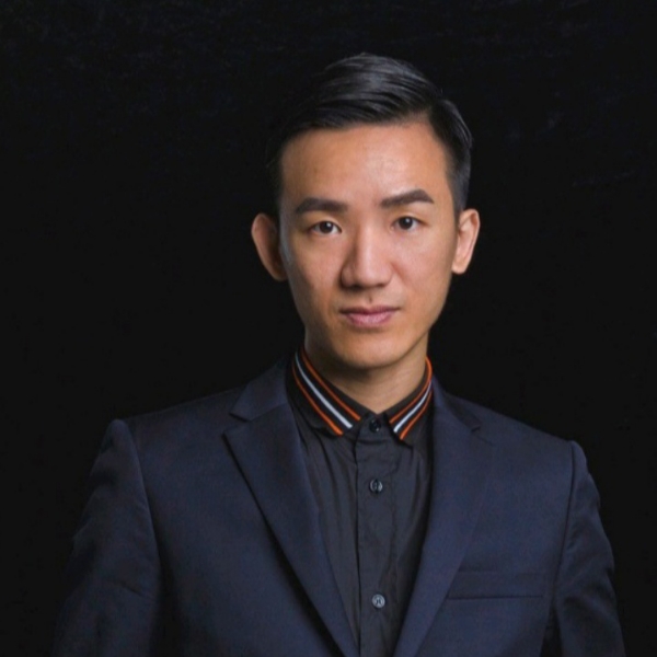 闪闪的棒棒的照片