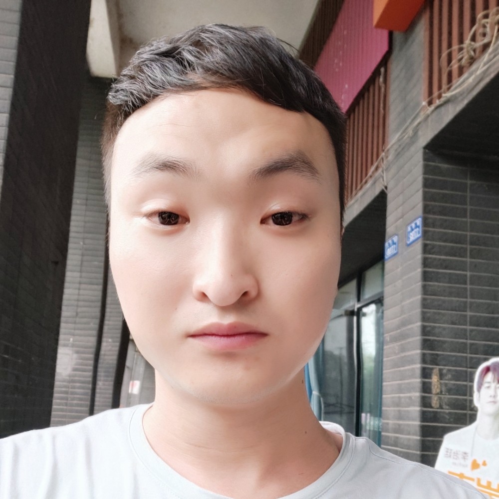 板凳深情的照片